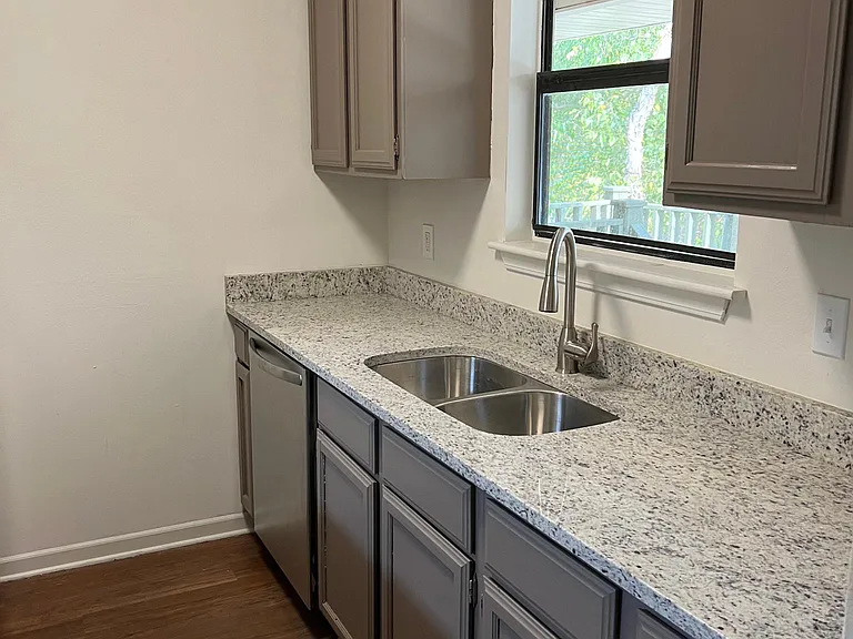 1826 S Brightside View Dr #H — Photo 5