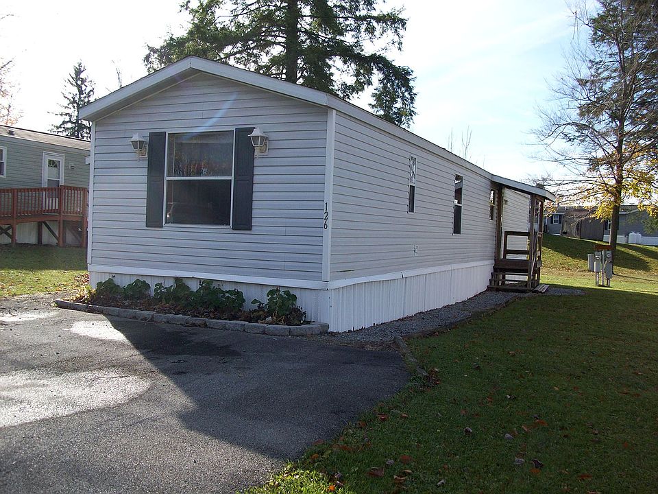 2nd image of 126 Peary Cir