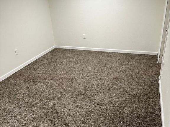 5th image of 805 N Atchison St