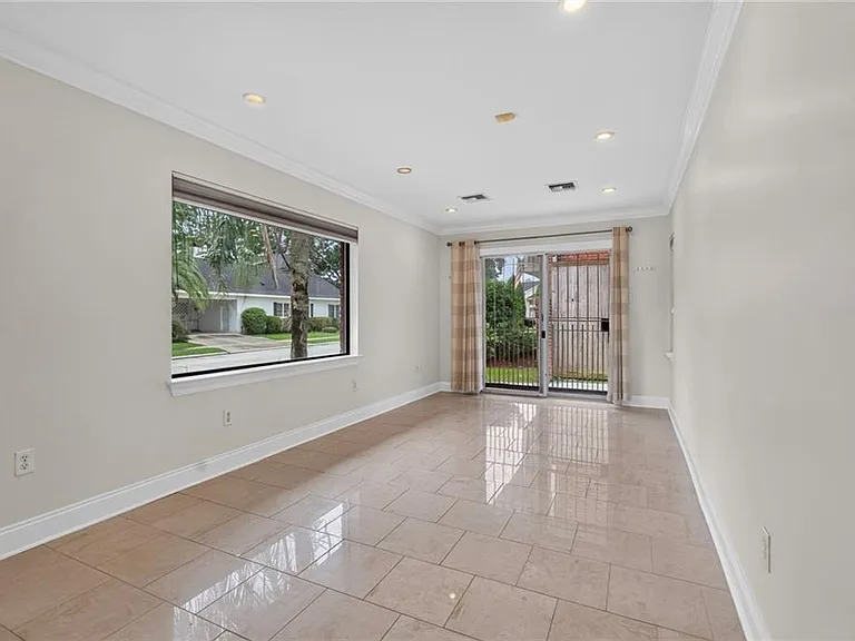 5566 Jacquelyn Ct — Photo 18