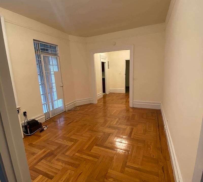 1st image of 401 W End Ave #4AD