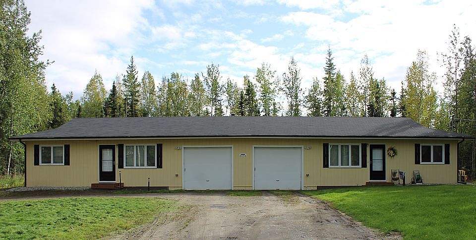 1st image of 3909 Lakewood Loop #A