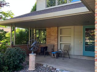 8551 N Point Dr, Fox Pt, WI 53217