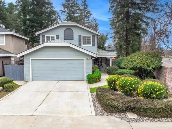 701 E Moss Creek Ln, Fresno, CA 93730