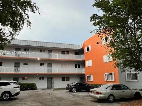 11309 SW 200th St APT 303C, Miami, FL 33157