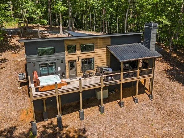 128 Kismet Ct, Ellijay, GA 30540