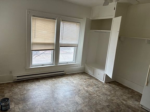 2nd image of 423 10th Ave S