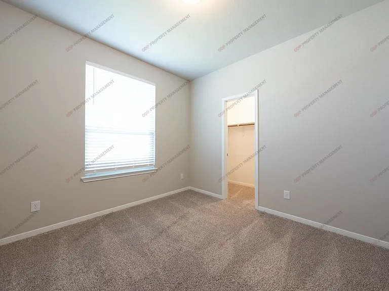 5432 Friars Loop — Photo 9
