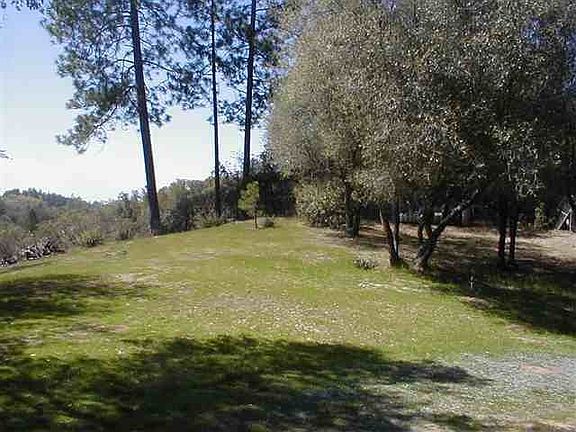 3rd image of 16341 Mount Whitney Dr