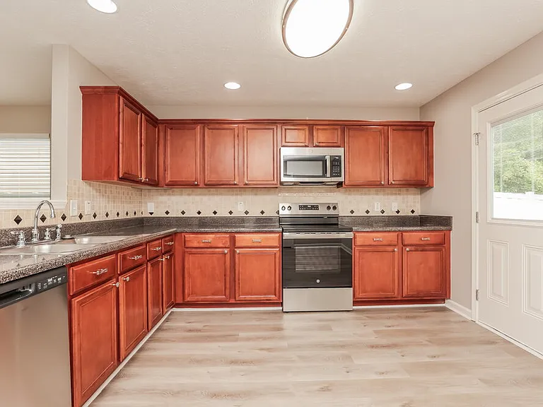 3407 Almar Knot Dr — Photo 6