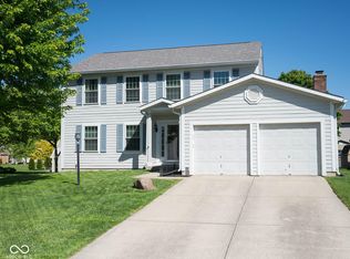 8898 Torrance Pl, Fishers, IN 46038