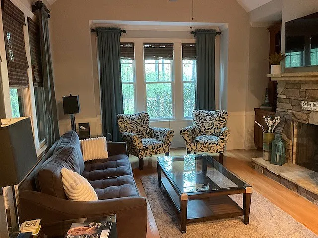1251 Regency Dr