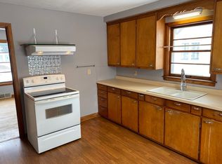 1028 S 10th Ave, Wausau, WI 54401