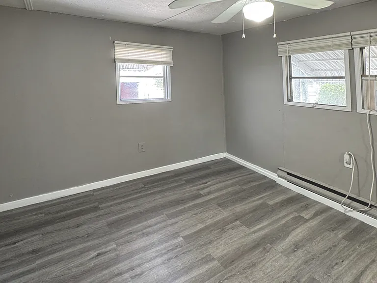 805 SW 1st St #5 — Photo 15