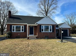 2207 Grandview Rd, Hanover, PA 17331