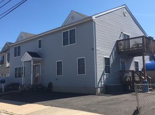 8 Monmouth Ave, Middletown, NJ 07748