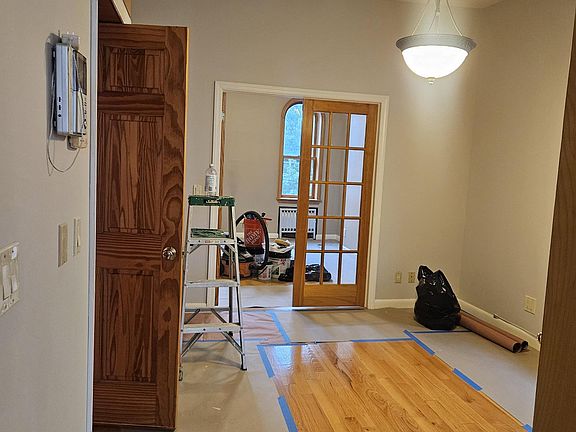 5th image of 527A Humboldt St #2