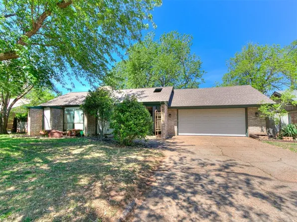 8905 N Kensington Rd, Oklahoma City, OK 73132