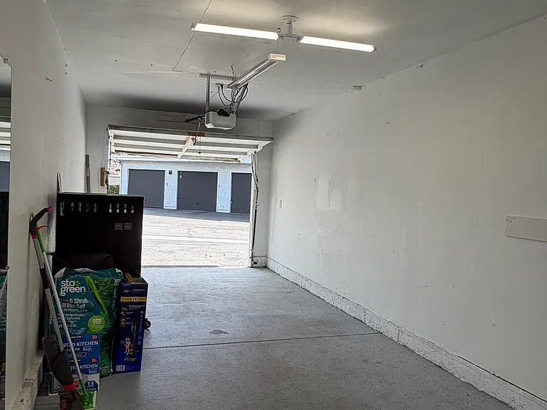 866 Marigold Ct — Photo 12