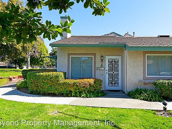 3rd image of 9838 Apple Tree Dr Unit A