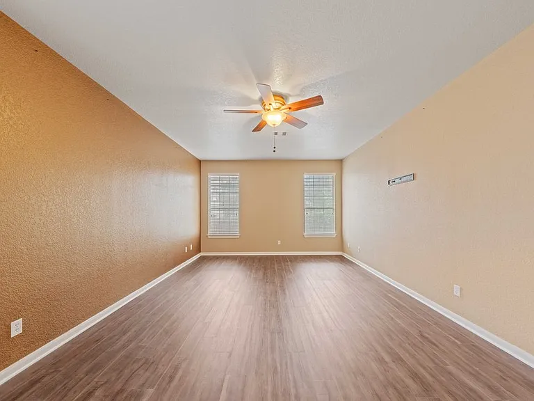 141 Springtree Gate — Photo 18