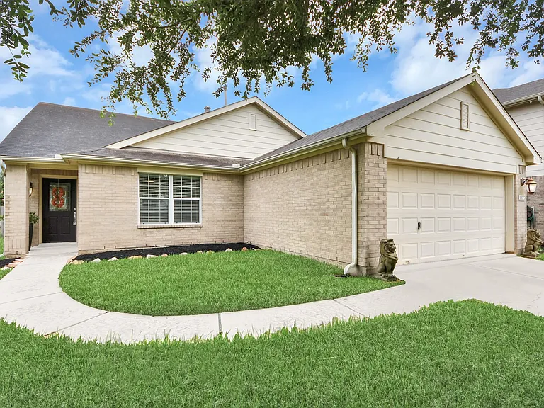 3815 Pebble Garden Ln — Photo 38