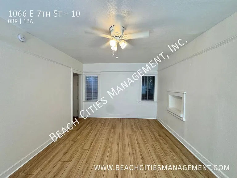 1066 E 7th St #10 — Photo 2