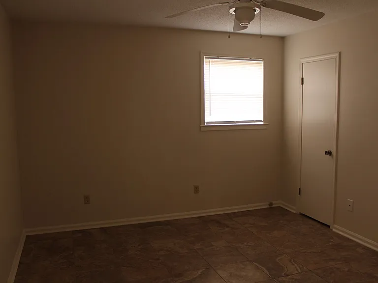 102 Greenridge Rd — Photo 12