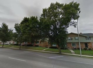 12113 W Bluemound Rd, Wauwatosa, WI 53226