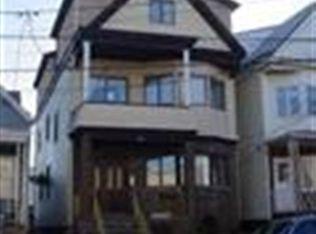 20 Andrew St, Bayonne, NJ 07002