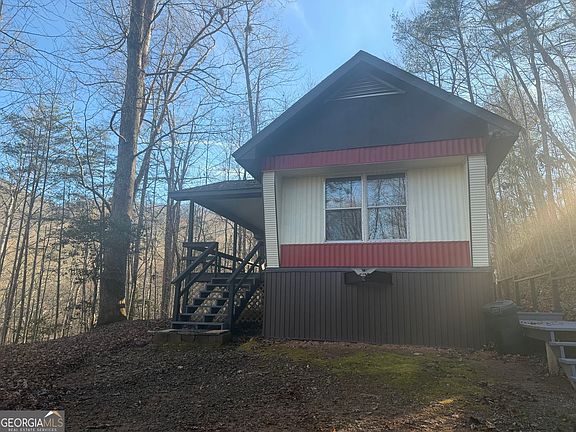 4th image of 4395 White Oak Dr