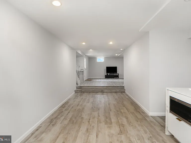 2121 Traceys Rd — Photo 57
