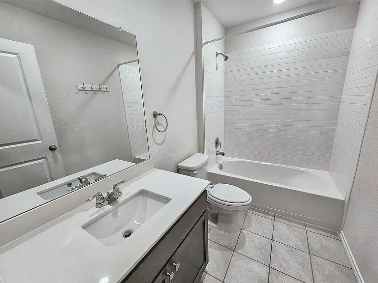 503 Cistern Way — Photo 17