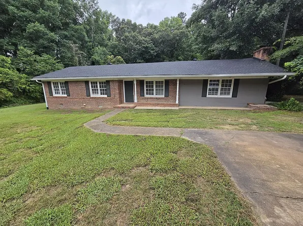707 Virginia Ln, Hull, GA 30646