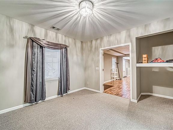 5th image of 725 Orchard Ct