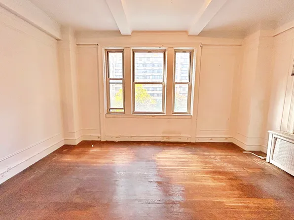 241 West 97th Street image 6 of 16