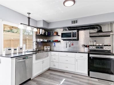 4045 Via Encinas, Cypress, CA, 90630