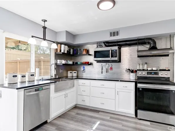 4045 Via Encinas, Cypress, CA 90630