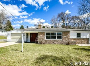 826 S Merry Lane Ter, Greenville, MI 48838