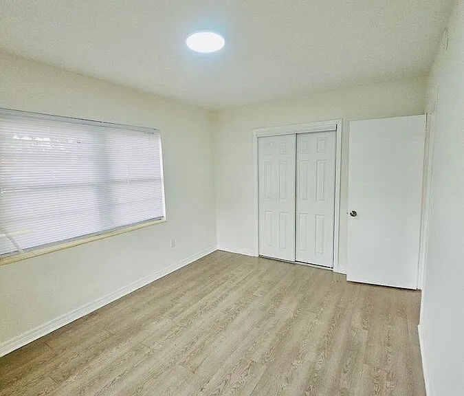 611 Avenue G SE — Photo 22