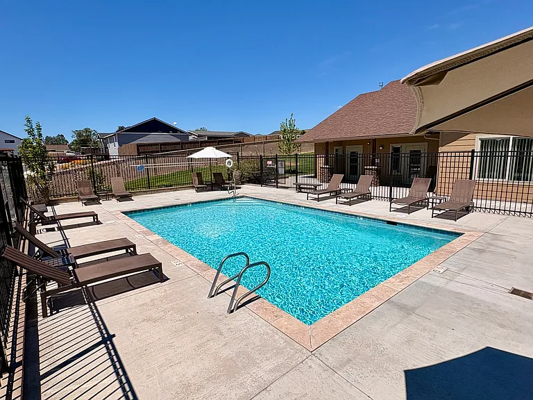 Wild Horse Mesa Apartments — Photo 6