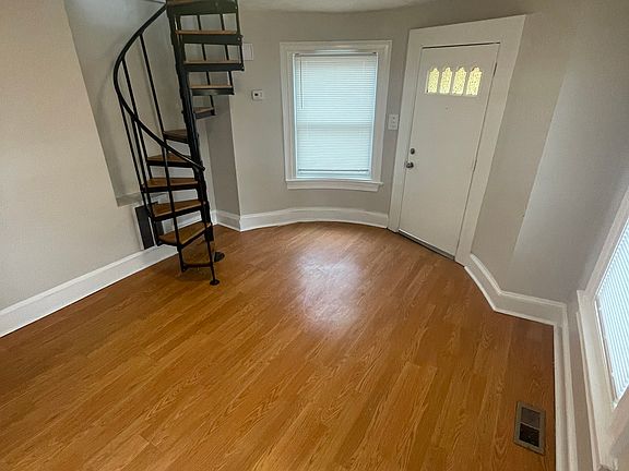5th image of 301 U St NW #1