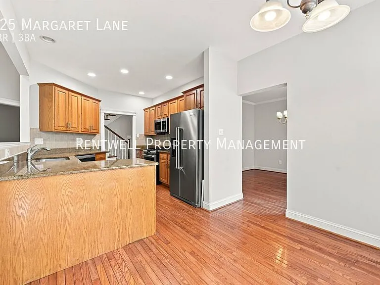 125 Margaret Ln — Photo 9