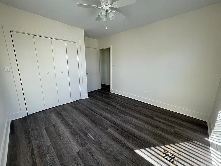 111 Elmeer Ave #A — Photo 12