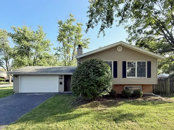 1041 Coach Rd, Homewood, IL 60430