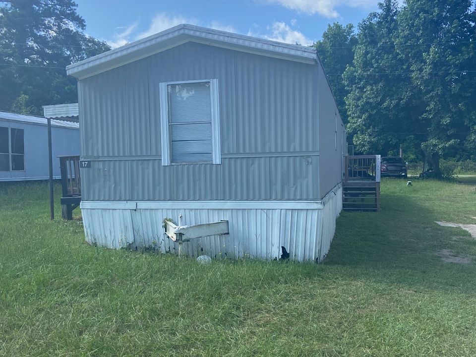 1st image of 19 Kinnett Dr