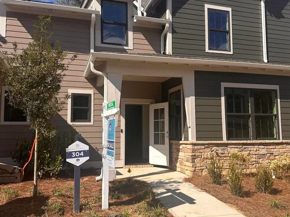 6638 Spring St, Trussville, AL 35173
