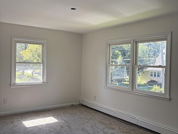 5th image of 19 Pine Rd #B