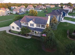 604 Summerfield Pl, Huron, OH 44839