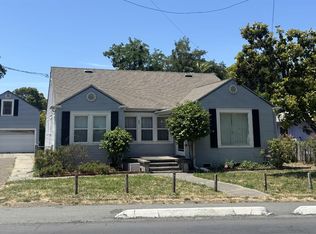 825 Burbank Ave, Santa Rosa, CA 95407